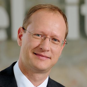 Mag. Dr. Nikolaus Müller