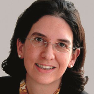 MMag. Dr. Maria Doralt
