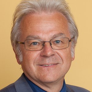 Prof. Dr. Christian Lenneis