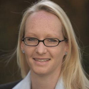 Mag. Dr. Elke Standeker, Bakk. MBA