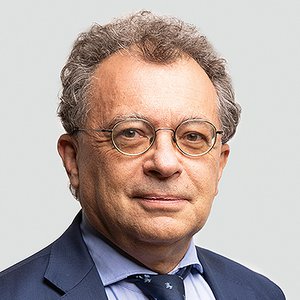 HR Dr. Robert Fucik
