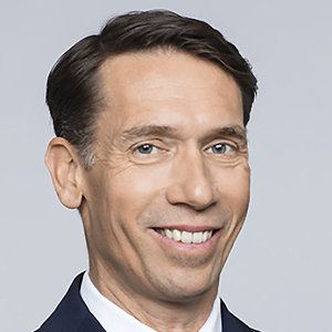 Dr. Victor Purtscher