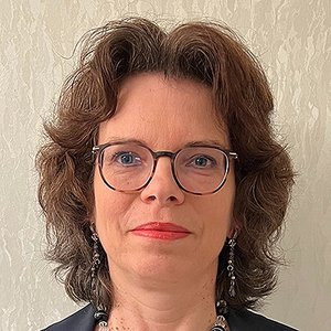 Dr. Susanna Loibl-van Husen
