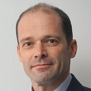 Dr. Ralf Kronberger