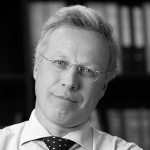 Dr. Alexander Isola