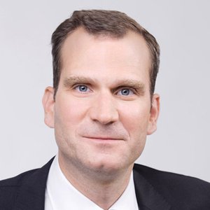 Univ.-Prof. Dr. Florian Schuhmacher, LL.M.