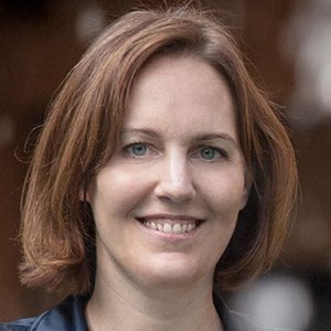Mag. Bettina Poglies-Schneiderbauer, MBA