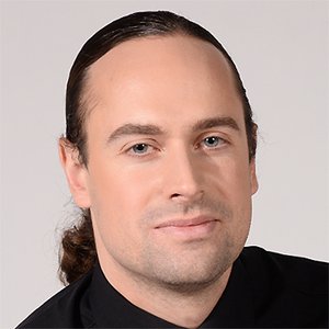 MMag. Dr. Thomas Stern, MBA