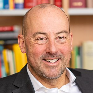Dr. Peter Zöchbauer
