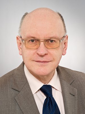 Dr. Josef Souhrada