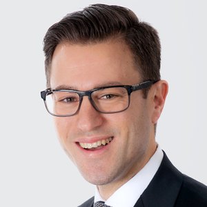 RA Dr. Bernard Reviczky, MBA