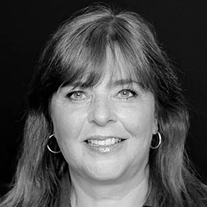 HR Dr. Patricia Wolf