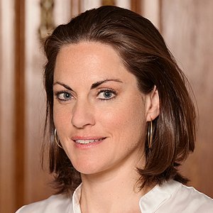 MMag. Dr. Nikola Leitner-Bommer