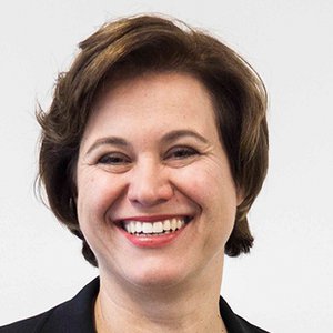 Mag. Andrea Zinober, LL.M.