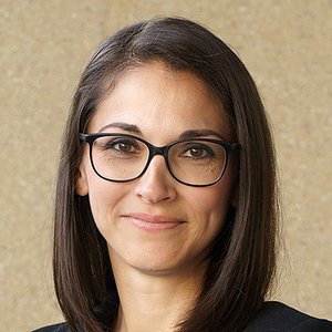 Mag. Dr.jur. Verena Ruß