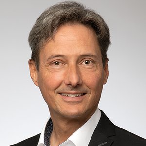 Univ.-Prof. Dr. Arno Kahl