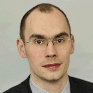 Dr. Stefan Larisch