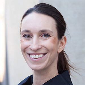 Dr. Esther Sowka-Hold