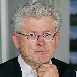 Dr. Matthias Kopetzky