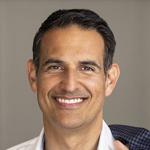 Dr. Karim Maizar