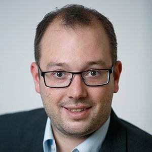 Dr. Alexander Eisl