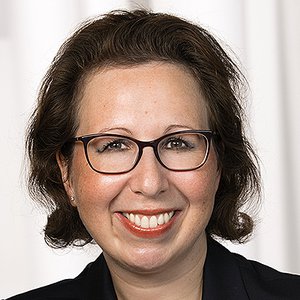 Mag. Dr. Valeska Grond-Szucsich, LL.M.