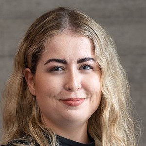 Dr. Nadja Zrinski