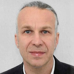 MMag. Dr. Florian Gratzl