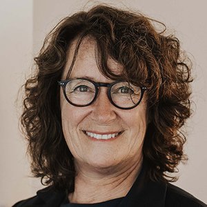 Caren Sureth-Sloane
