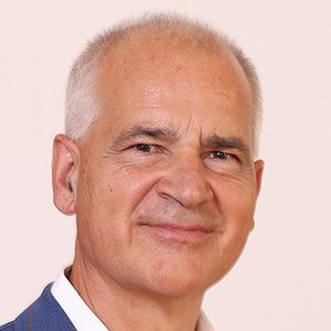 Wolfgang Layr
