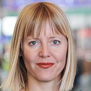 Mag. (FH) Katharina Helm