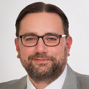 Dr. Markus Höcher